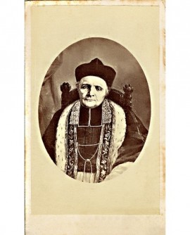 portrait (gravé) d'ecclésiastique en bonnet et camail